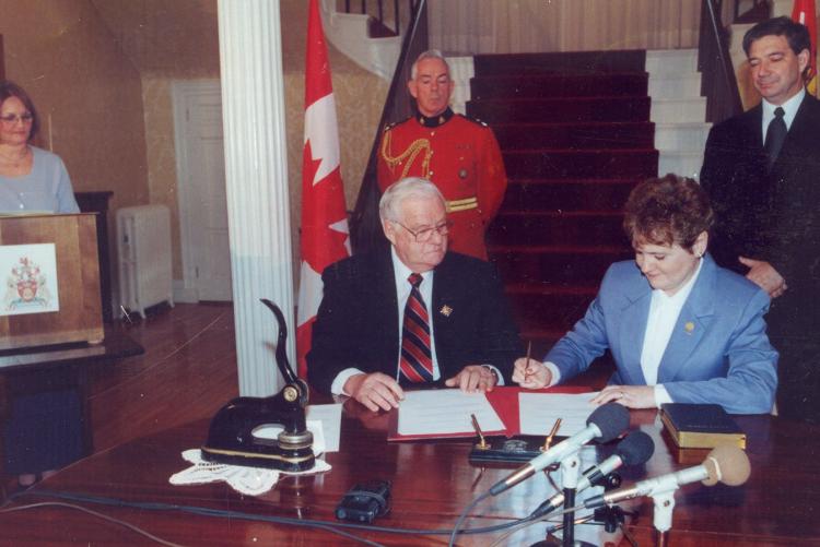 Pat Mella at swearing-in ceremony at Government House